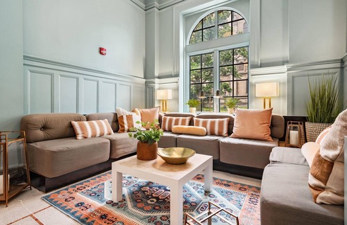 East Liberty Apartment | Kasa Stroll Down Penn Avenue Boutique Studio The Maverick