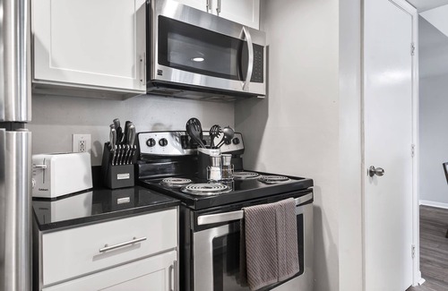 Delray Beach Apartment | Kasa | Tranquil 2 BD + Near Golf Courses | Delray Beach