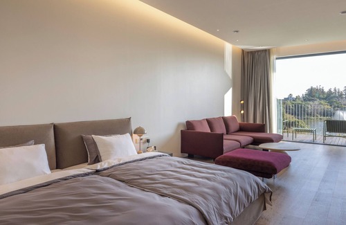 Pyoseon Hotel | Kase Lodge