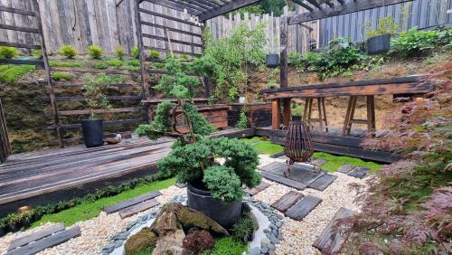 Crafers Apartment | Kashikiri- Adelaide Hills Private Japanese Bath Retreat- pre-finished special