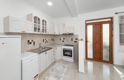 Skaljari Apartment | KaSi Apartments