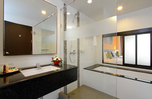 Kata Hotel | Kata Sea Breeze Resort