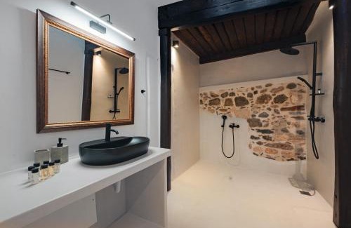 Naxos Apartment | Katharsis Palace 15th Century Art Hotel at Naxos Old Town IV