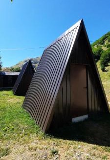 Podgorica Capital City Ski Chalet | Katun Mokra accommodation & horseback riding