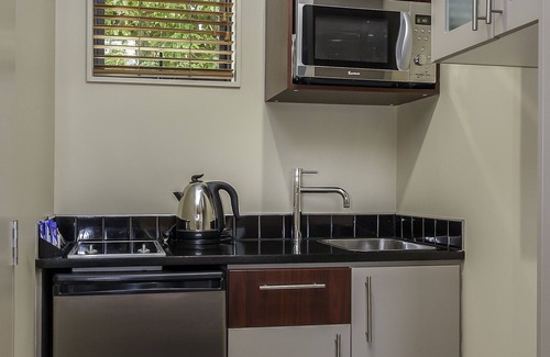Riccarton Hotel | Kauri Motel