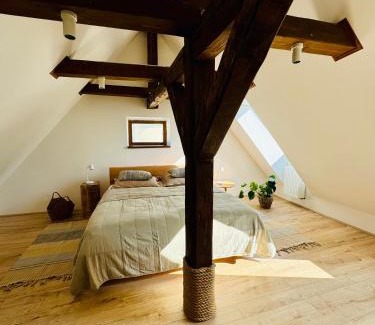 Hukvaldy Hotel | Kavárna a ubytování U námořníka na Faře