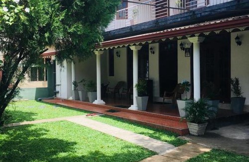 Seeduwa - Katunayake Hotel | Kavee Transit Hotel