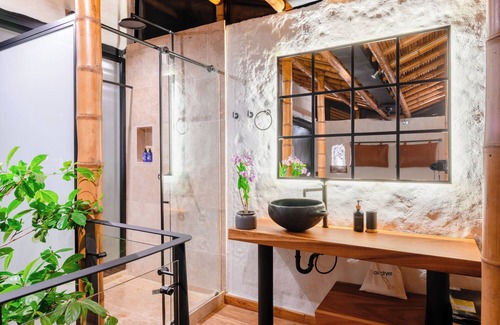 Pereira Hotel | Kawa Bamboo Retreat
