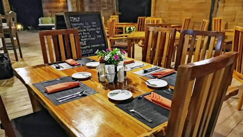Cangmunag Resort | Kawayan Holiday Resort