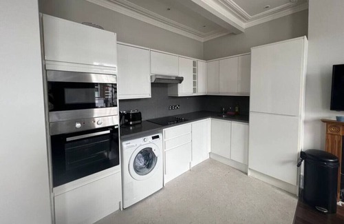 Stockwell Apartment | Kay Road · Lovely 2-bed flat in Brixton