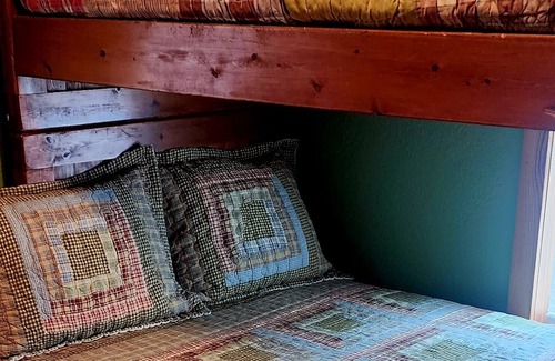 Robbinsville Ski Chalet | Kay's Kabin