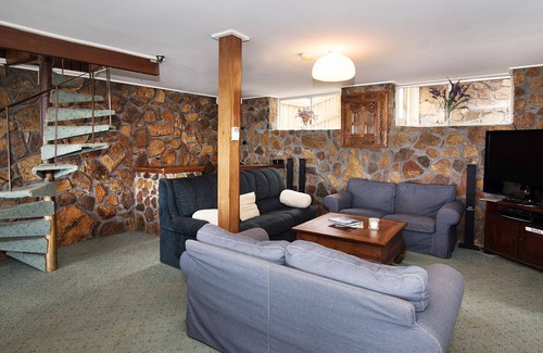 Gracetown House | Kaya Brae || Gracetown - Beach House with Ocean Views