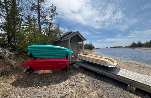Northern Bruce Peninsula House | Kayak Cove - Tobermory