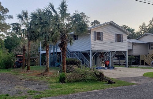 Milton House | Kayaking paradise! Bring your boat Has boat dock!