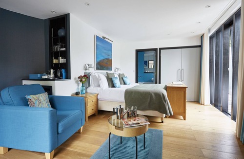 Kingswear Bed & Breakfast | Kaywana Hall Luxury Bed & Breakfast