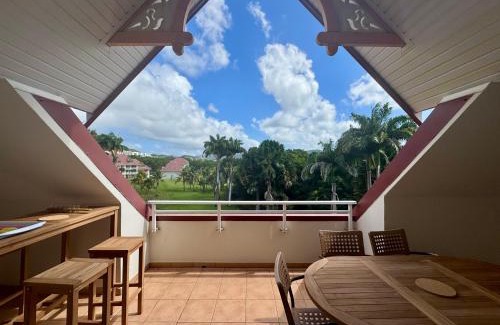 Gros Raisins Apartment | Kaz Caraïbes spacieuse, accès piscine et plage - Résidence