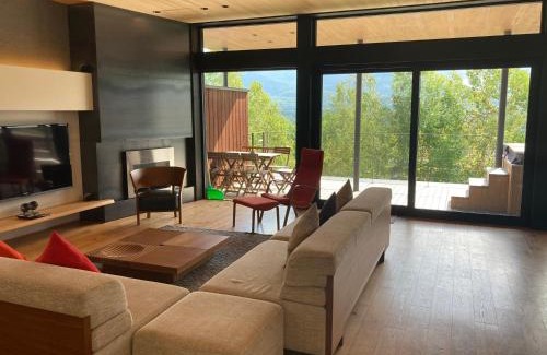 Hirafu Ski Chalet | Kazahana