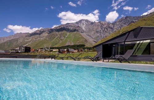 Stepantsminda Apartment | Kazbegi Targmani Cottages