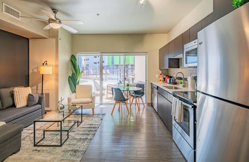 Evans Churchill Apartment | KB - Proxy 333