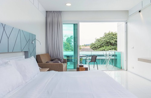 Chaweng City Center Resort | KC Beach Club & Pool Villas