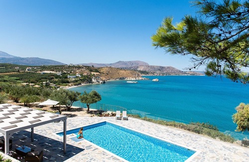 Katochori Villa | KEA, above the sea, superb views, near beach.