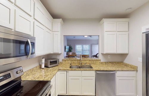 Lexington House | Keeneland- LEX Airport Darling