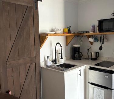 East Fort Lauderdale Apartment | Keese's Cottages by the Ocean