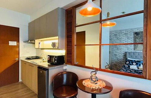 Bantud Hacienda Apartment | KeikaCondo at Mesavirre Garden Residences