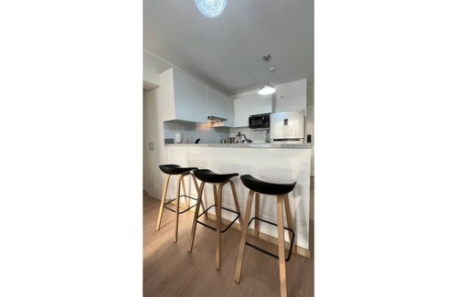 Balconcillo Apartment | KELVIN APARTMENT- ON APARTMENST Building