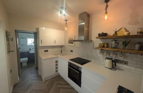 Lowestoft House | Kemp's Kottage