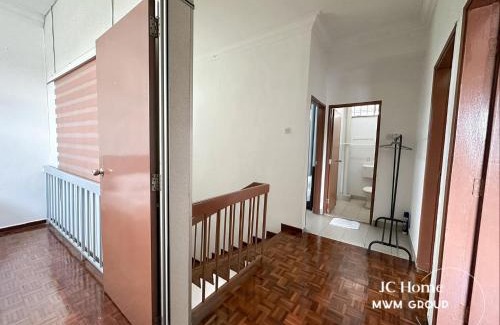 Kempas House | Kempas Family Suites Homestay