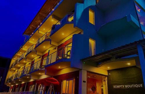 Hoshiarpur Hotel | Kempty Valley View Resort, Mussoorie - away from city hustle