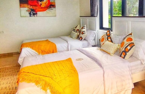 Fort Portal Hotel | Kemrose