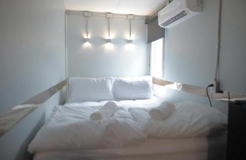 Phaya Thai Hotel | KENCOZY accommodation