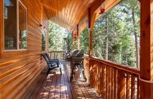 Meadow View Heights House | Kenner Retreat Fire Pit