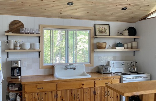 Dysart et al Cottage | Kennisis Lake Hideaway