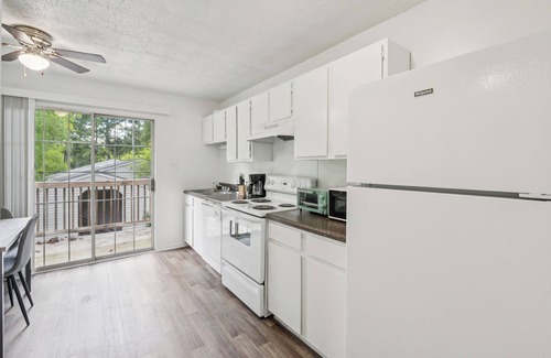 Decatur Apartment | Kenridge Apartments 1230 I Comfy 2 Bed 2 Bath
