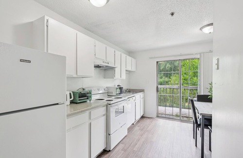 Decatur Apartment | Kenridge Apartments 1635 I Comfy 2 Bed 2 Bath