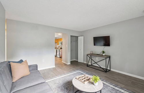 Decatur Apartment | Kenridge Apartments 1950 I Spacious 2 Bed 2 Bath