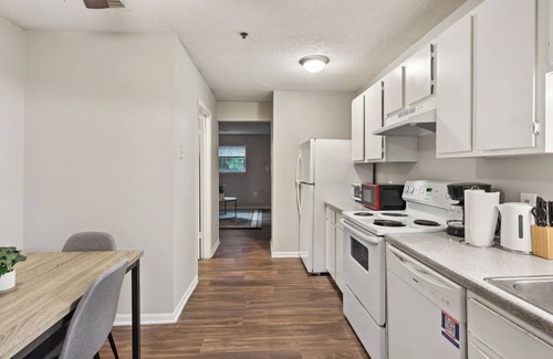 Decatur Apartment | Kenridge Apartments 2615 I Comfy 2 Bed 2 Bath