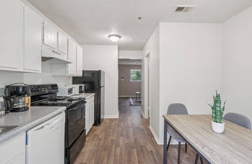 Decatur Apartment | Kenridge Apartments 730 I Spacious 2 Bed 1 Bath