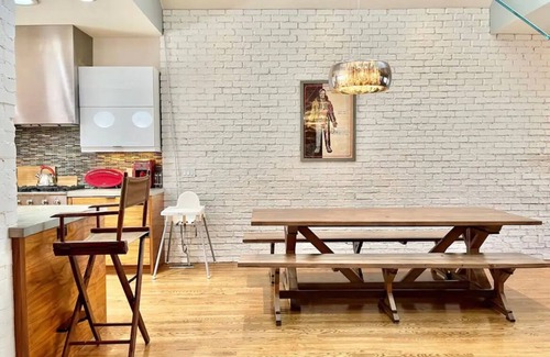 Kensington House | Kensington Retreat: Charming & Eclectic 3BR Haven