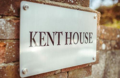 Meads Apartment | Kent House: contemporary flat close to seafront