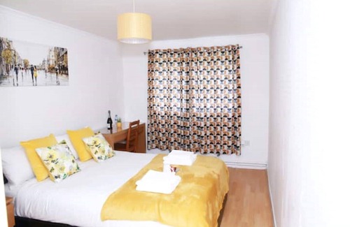 Queensbury Apartment | Kenton Cozy Apartment