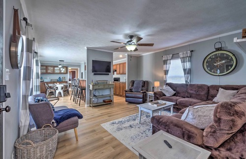 Albany House | Kentucky House Located on Dale Hollow Lake!
