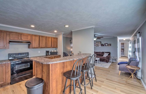 Albany House | Kentucky House Located on Dale Hollow Lake!