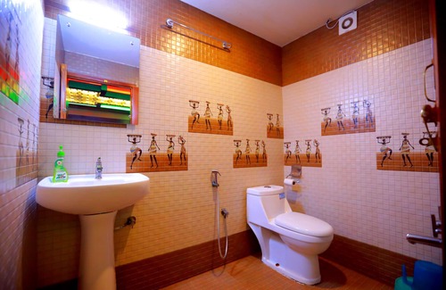 Alappuzha Boat Rental | Kerala Luxury House Boat