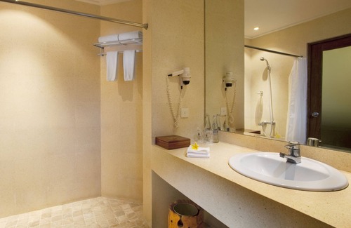 Jimbaran Bay Hotel | Keraton Jimbaran Beach Resort