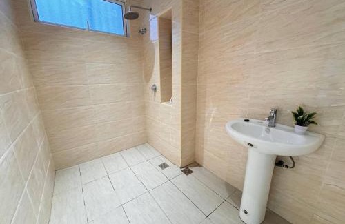 Bandar Bera House | Kerayong and Triang Cozy Landed 4 or 5 Rooms 12 to16 pax