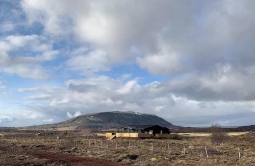 Selfoss House | Kerengi Cottage Modern Cozy Cabin Built Late 2024, Heart of Golden Circle Iceland